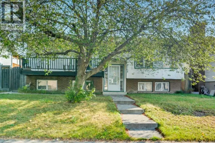 4764 Rundlewood Drive NE, Calgary