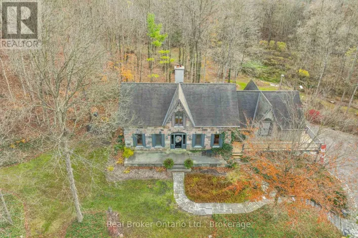 4766 HYNDMAN DRIVE, Southwest Middlesex