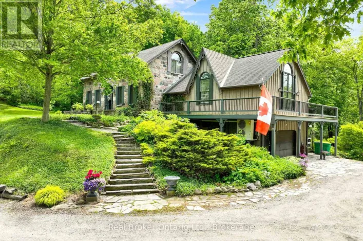 4766 HYNDMAN DRIVE, Southwest Middlesex