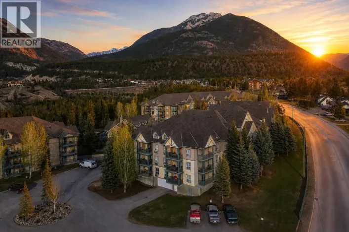 4767 Forsters Landing Road Unit# 205, Radium Hot Springs