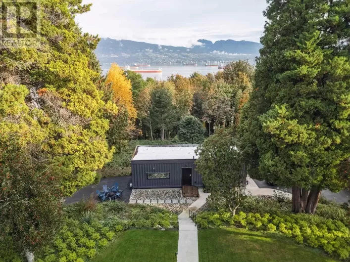 4769 BELMONT AVENUE, Vancouver