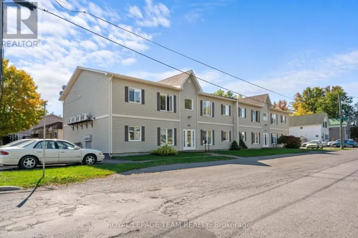 477 CLARENCE STREET, North Dundas