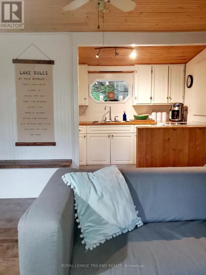 477 DOVER PLACE, Central Elgin