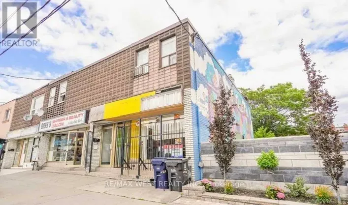 477 OAKWOOD AVENUE, Toronto