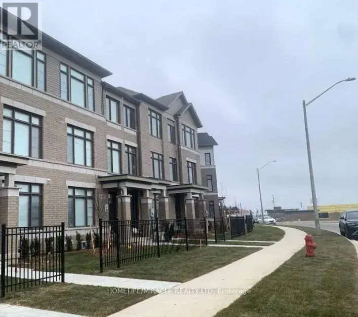 Row / Townhouse for sale: 477 PROVIDENT WAY, Hamilton