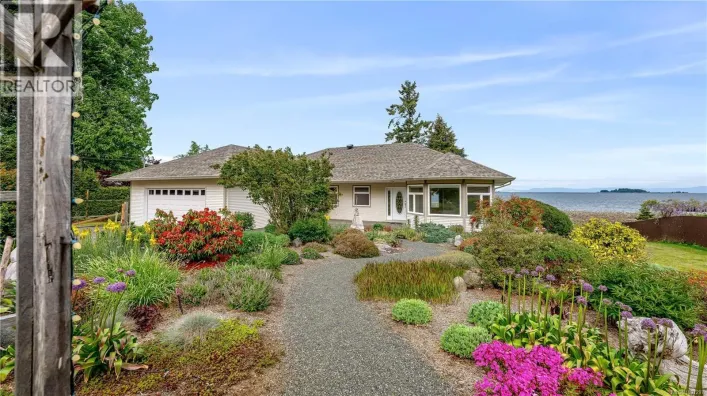 4778 Kilmarnock Dr, Courtenay