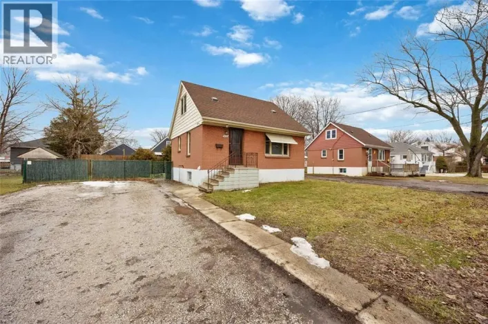 478 INDIAN ROAD North, Sarnia