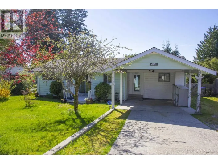 4781 LAUREL AVENUE, Sechelt
