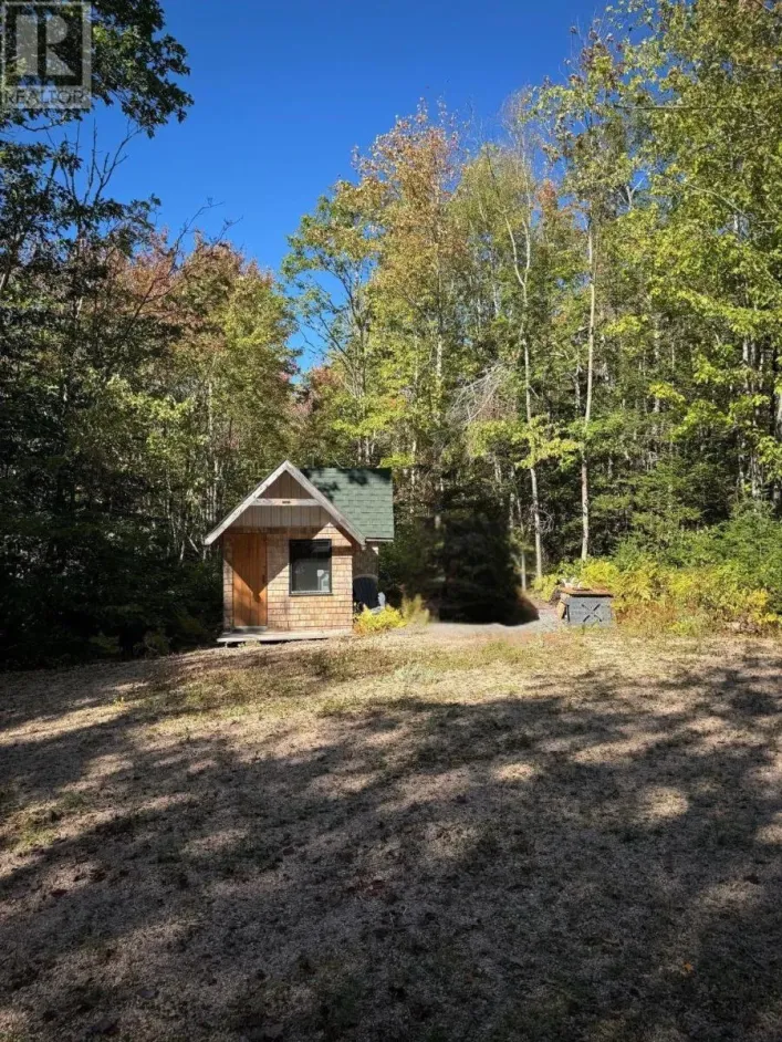 479 Gilberts Lane, Maplewood