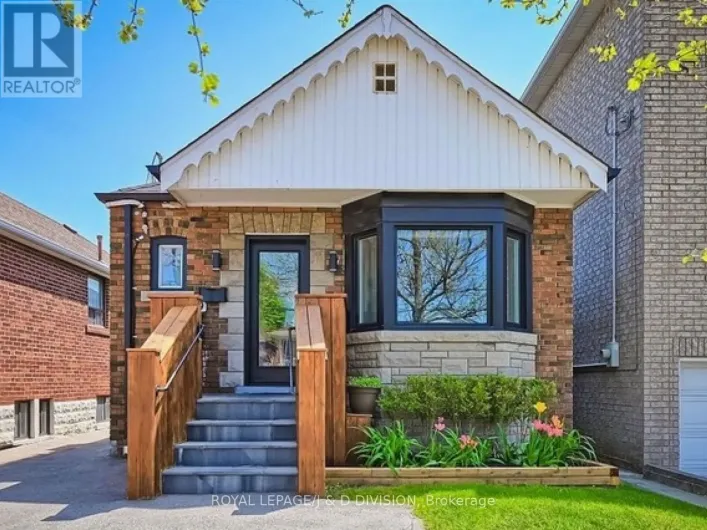 479 RIDELLE AVENUE, Toronto