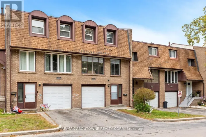 48 - 49 CEDARWOODS CRESCENT, Kitchener