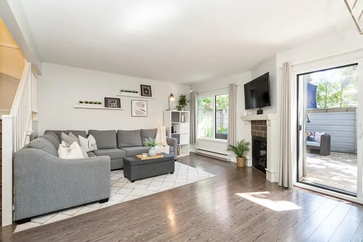 48 6712 BAKER ROAD, Delta