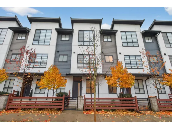 48 7177 194A STREET, Surrey