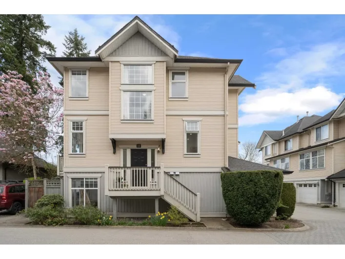 48 8383 159 STREET, Surrey