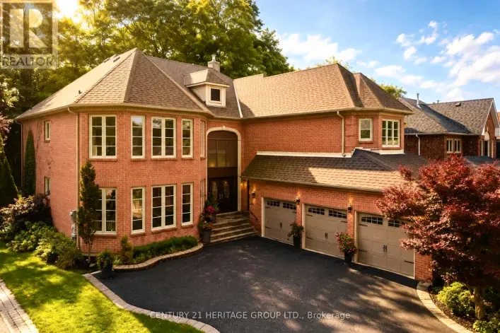 48 CARLYLE CRESCENT, Aurora