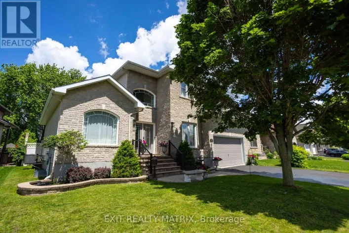 48 DE LA RIVE DRIVE, Russell