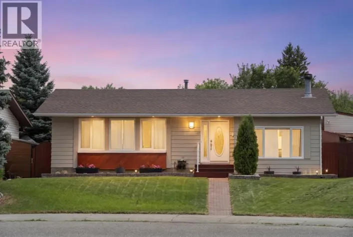 48 Deermont Way SE, Calgary