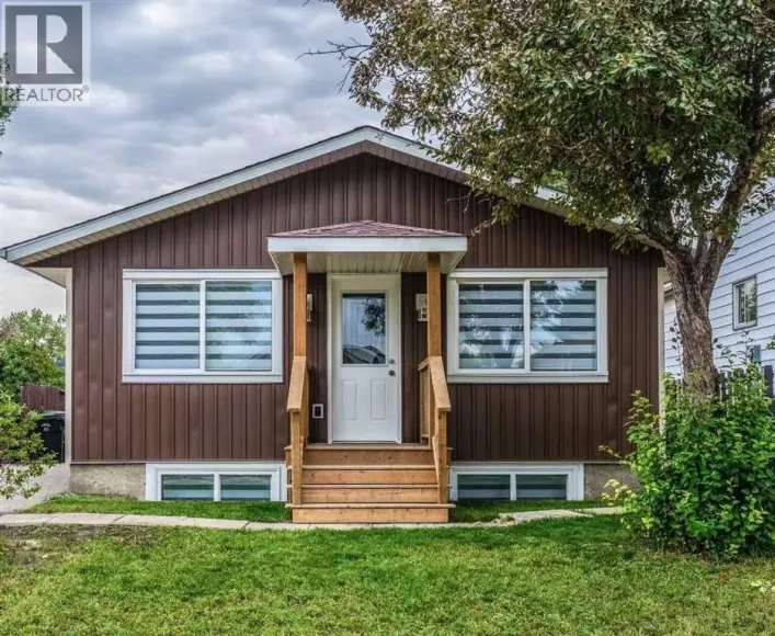 House for sale: 48 Doverglen Crescent SE, Calgary