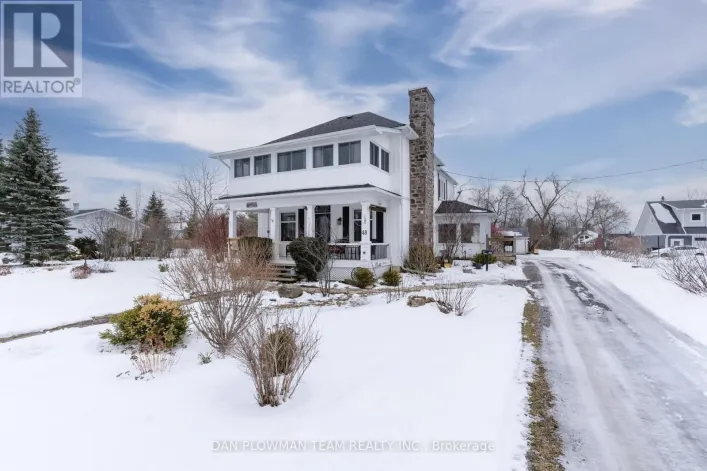 48 DUNN STREET, Kawartha Lakes