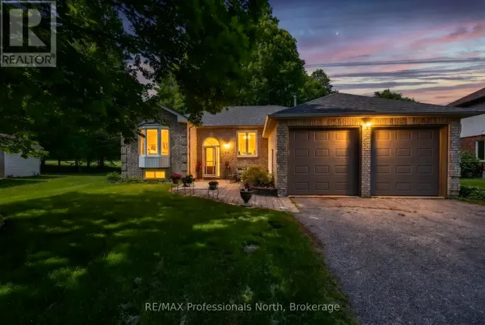 48 FAIRWAY CRESCENT, Wasaga Beach
