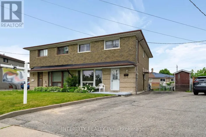 48 GOLDSBORO ROAD, Toronto