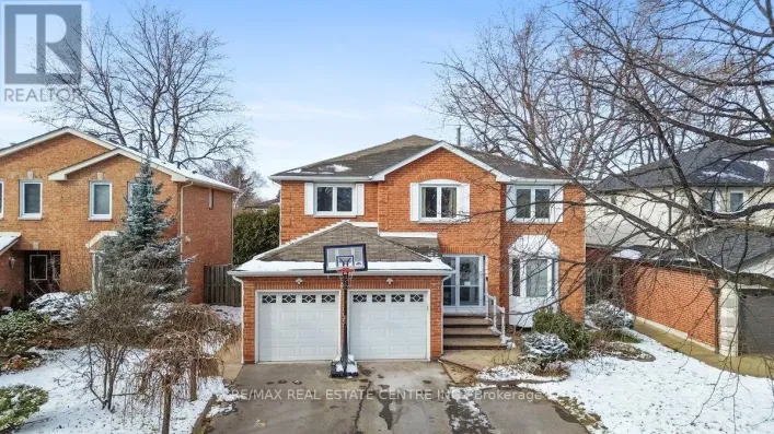 48 HOWELL STREET N, Brampton
