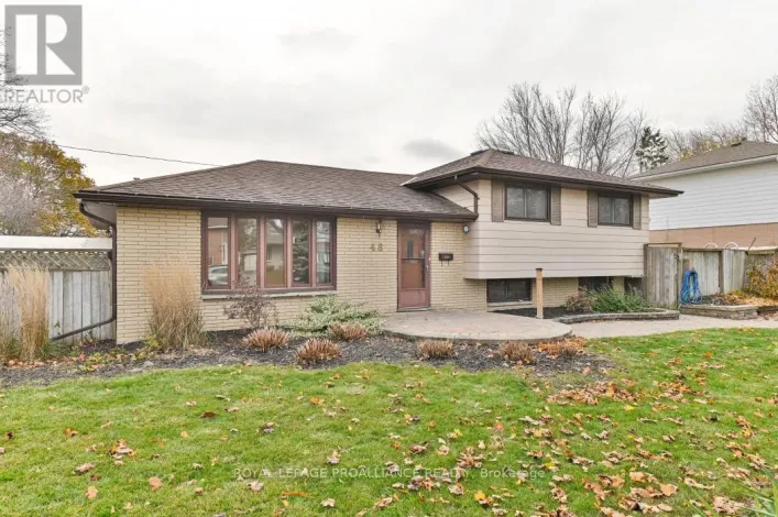 48 JANLYN CRESCENT, Belleville