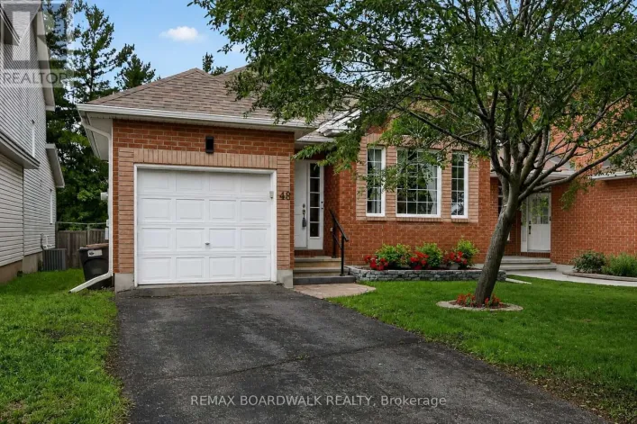 48 MARICONA WAY, Ottawa