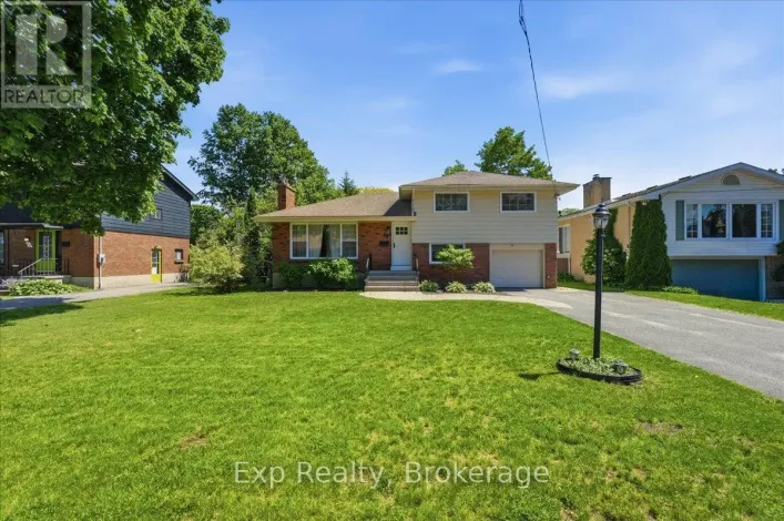 48 MELROSE CRESCENT, Belleville