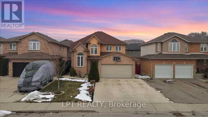 48 NASHVILLE CIRCLE, Hamilton