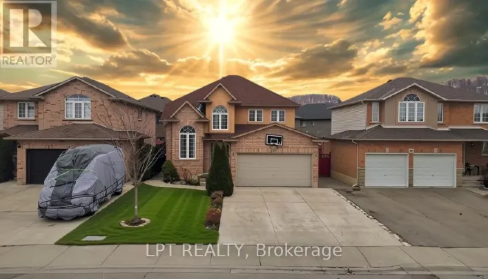 48 NASHVILLE CIRCLE, Hamilton