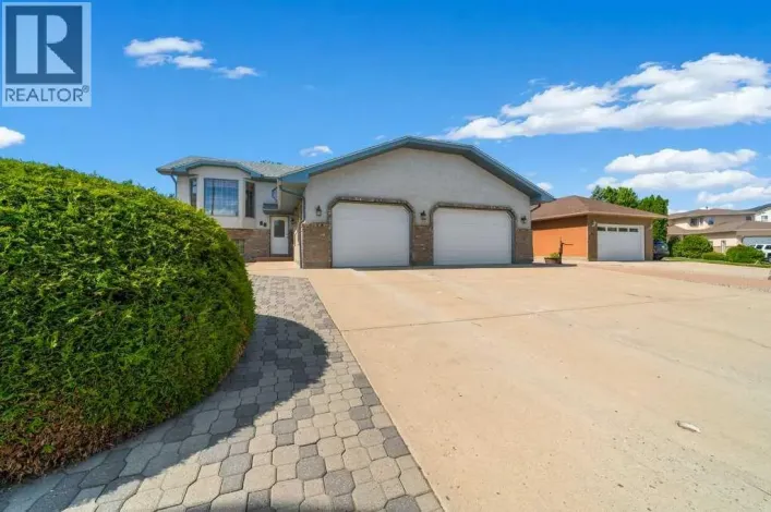 48 Park Meadows Court SE, Medicine Hat