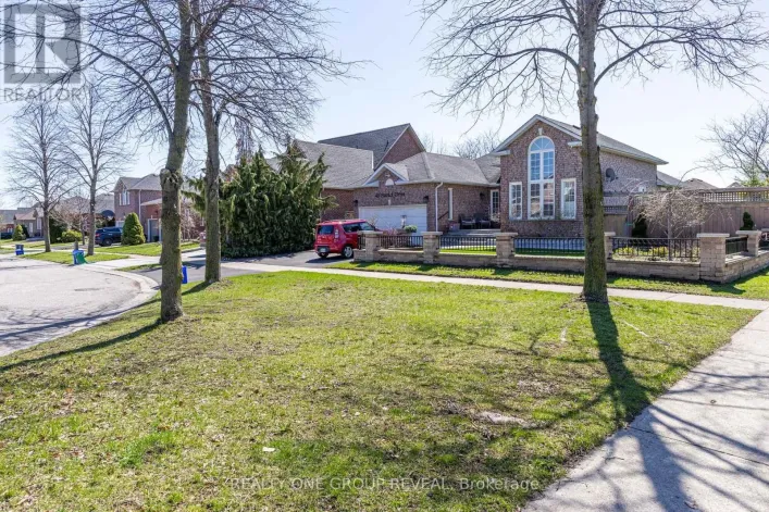 48 PATRICK DRIVE, Whitby