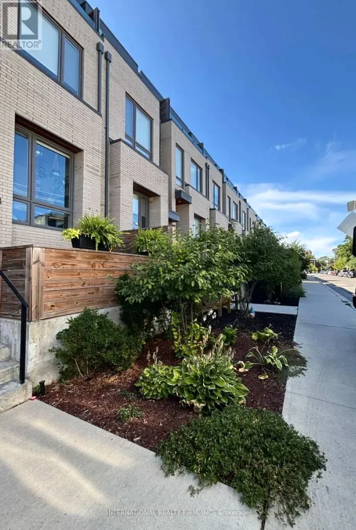48 PERTH AVENUE, Toronto