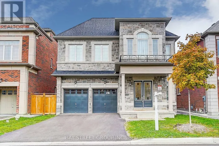 48 RED GIANT STREET W, Richmond Hill