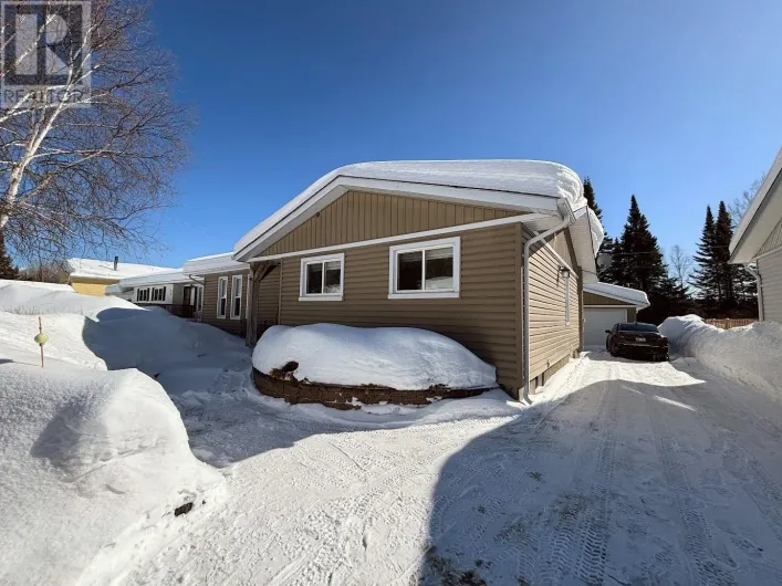 48 REDWING AVENUE, Manitouwadge