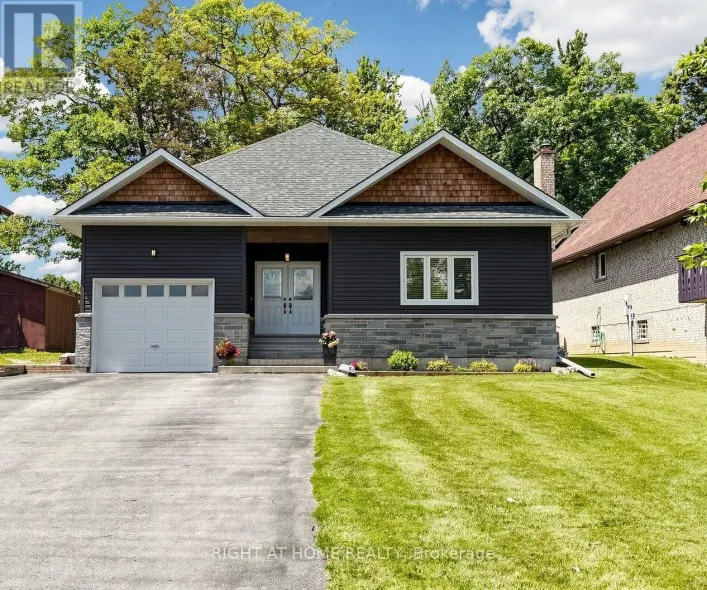 48 RIDGE AVENUE, Ramara