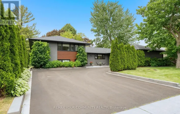 48 ROYAL ROAD, Aurora