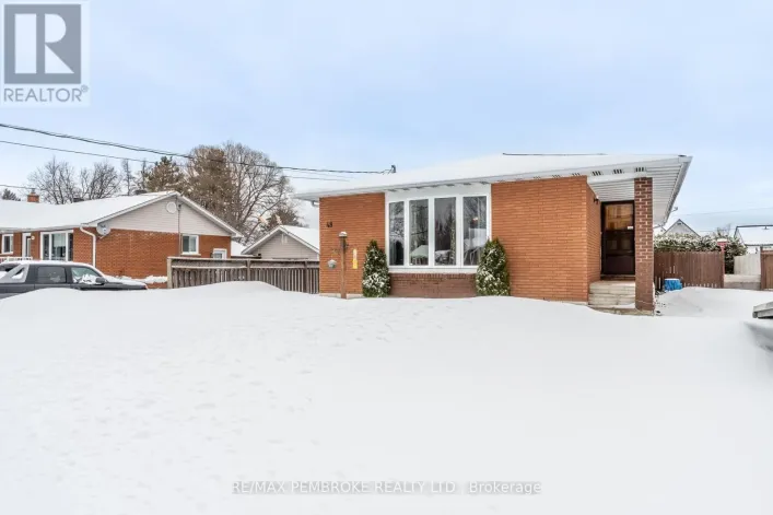 48 SELKIRK STREET, Petawawa