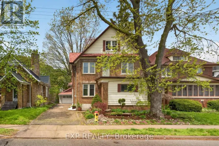 48 STIRLING AVENUE N, Kitchener