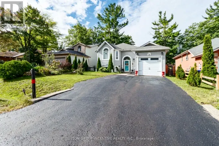 48 WESLEY AVENUE, Wasaga Beach