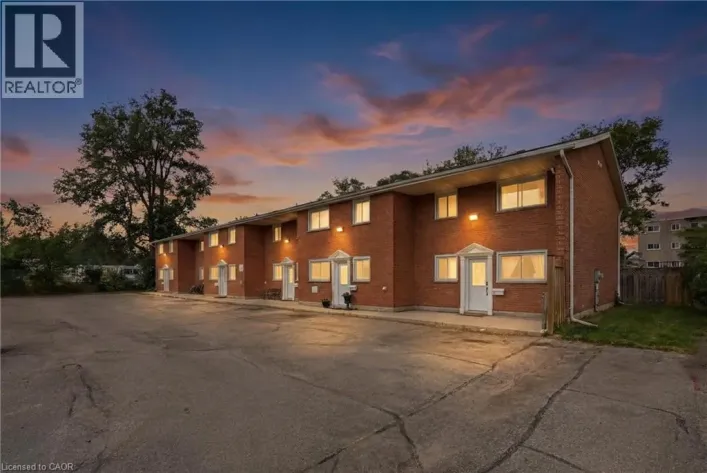 48 WINDOM Road Unit# I, Kitchener