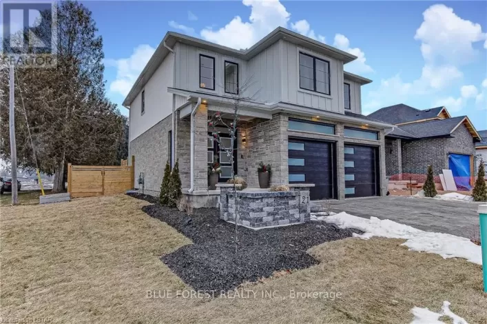 48 WOODLAND WALK, Southwold