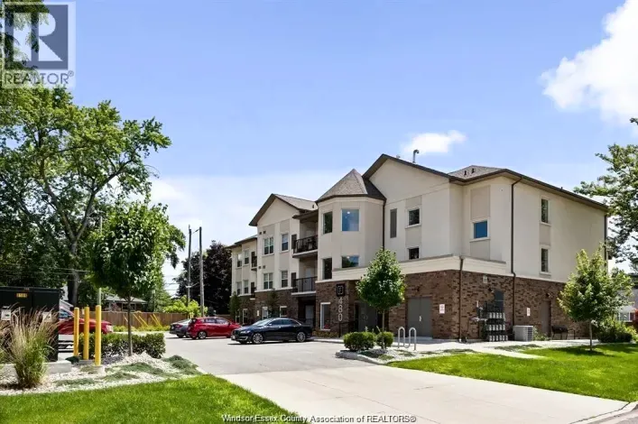 480 FAIRVIEW BOULEVARD Unit# 101, Windsor