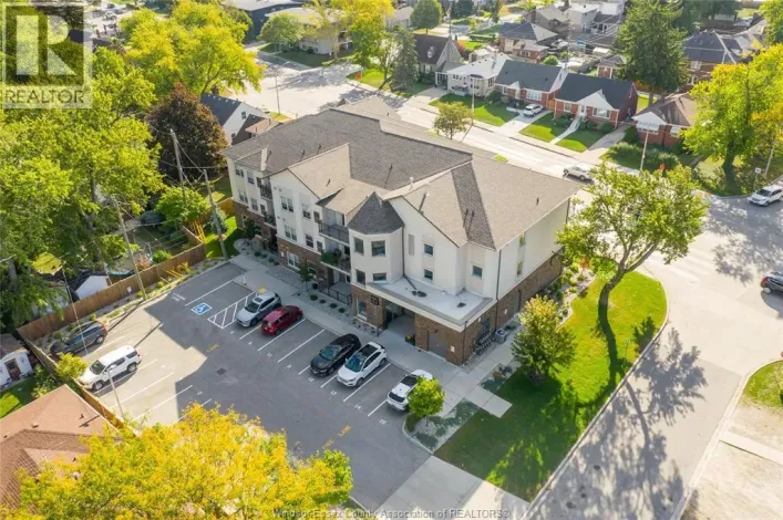 480 FAIRVIEW BOULEVARD Unit# 105, Windsor