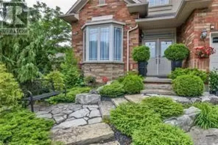 480 HAMILTON DRIVE, Hamilton