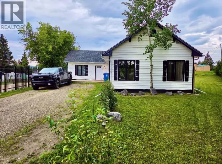 4801 50 Avenue, Pouce Coupe