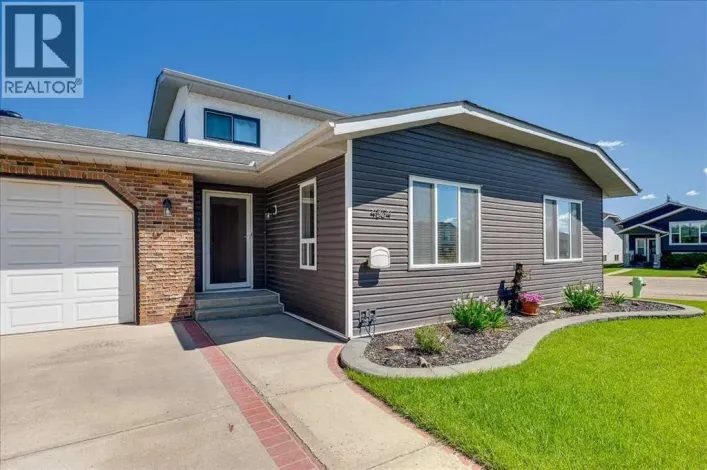4804 44 Street, Innisfail