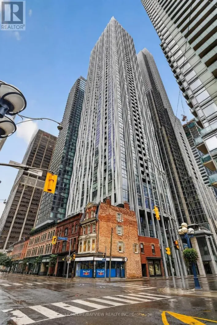 4807 - 1 YORKVILLE AVENUE, Toronto