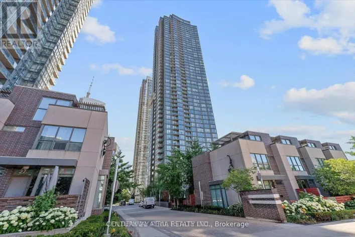 4809 - 11 BRUNEL COURT, Toronto